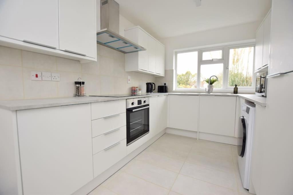 Luxury Central Oxford Detached Home Экстерьер фото