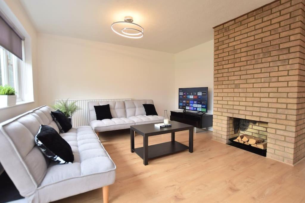 Luxury Central Oxford Detached Home Экстерьер фото